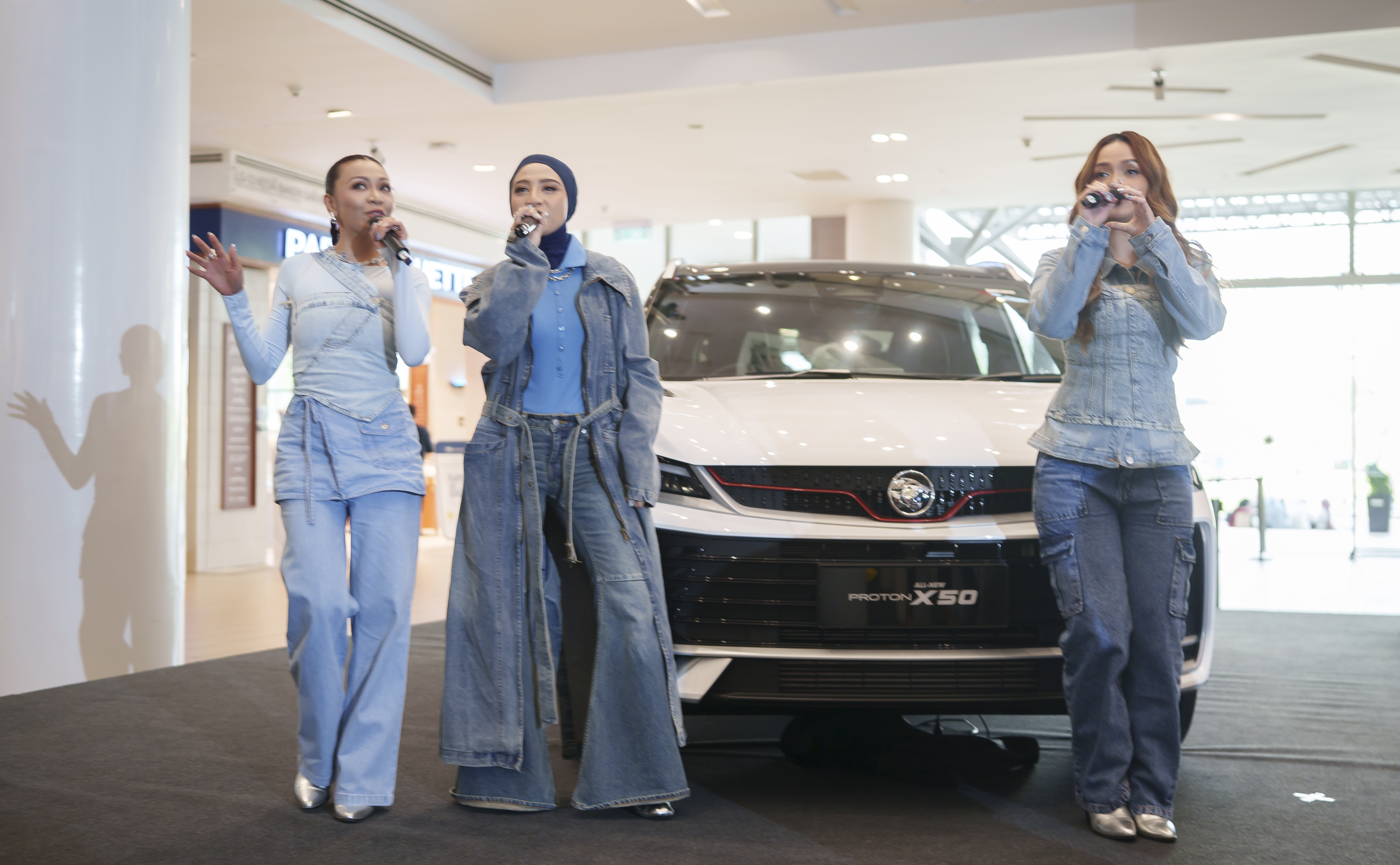 de-fam-with-the-all-new-proton-x50
