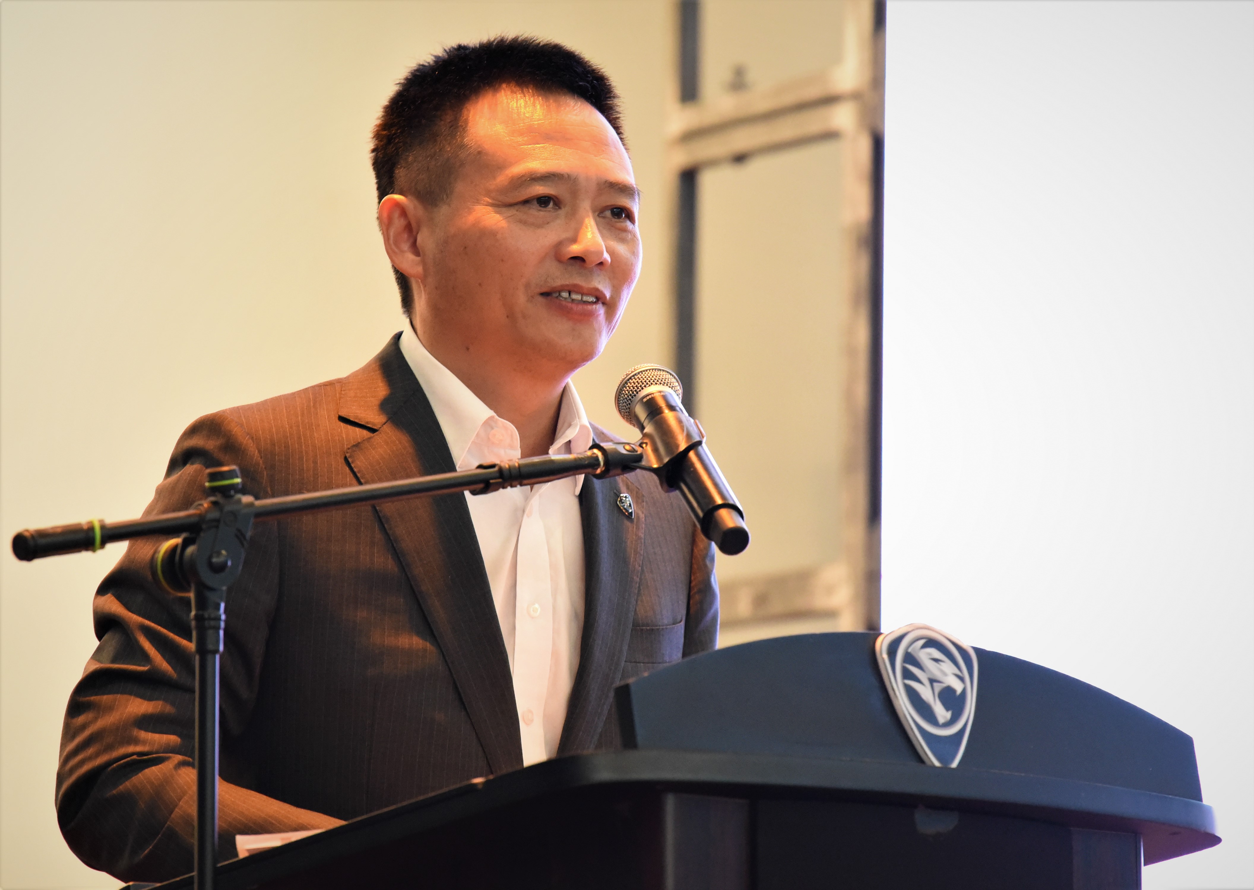 dr-li-chunrong-ceo-of-proton