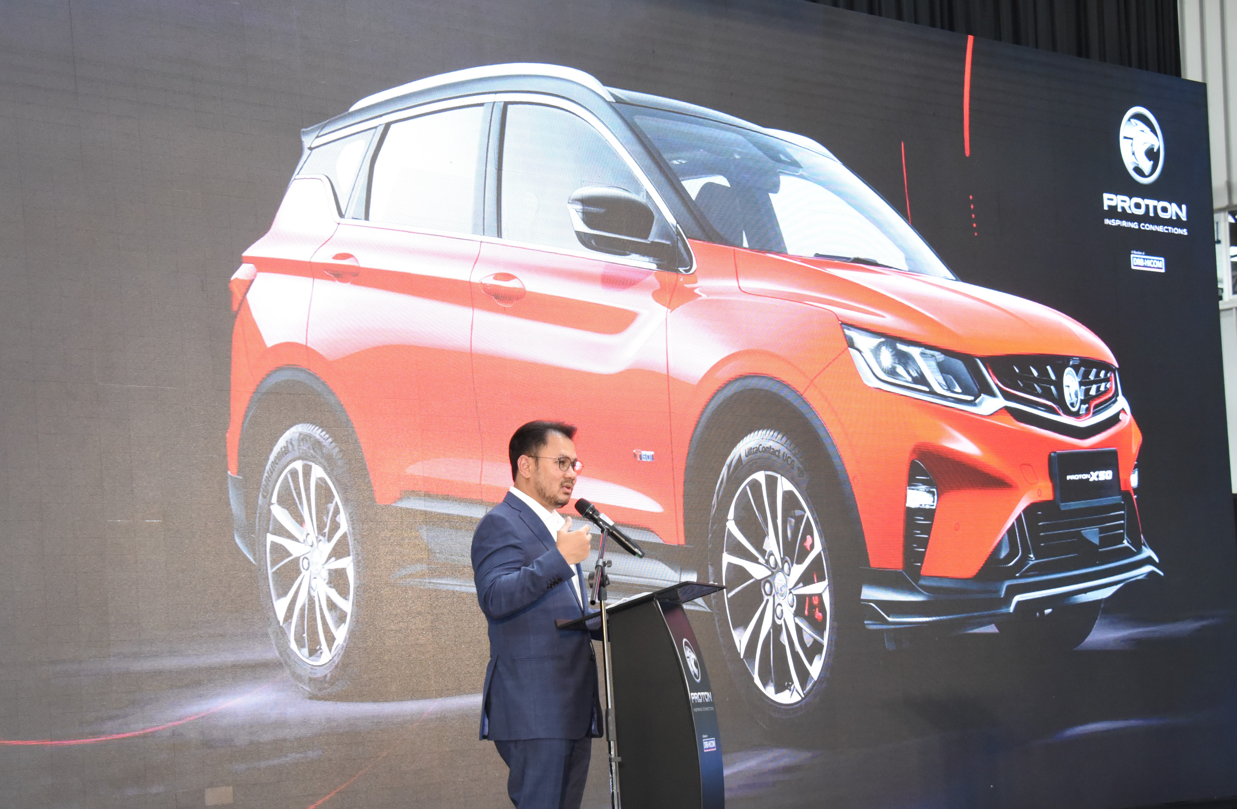 dato-sri-syed-faisal-albar-officiated-rollout-ceremony-at-proton-tanjung-malim