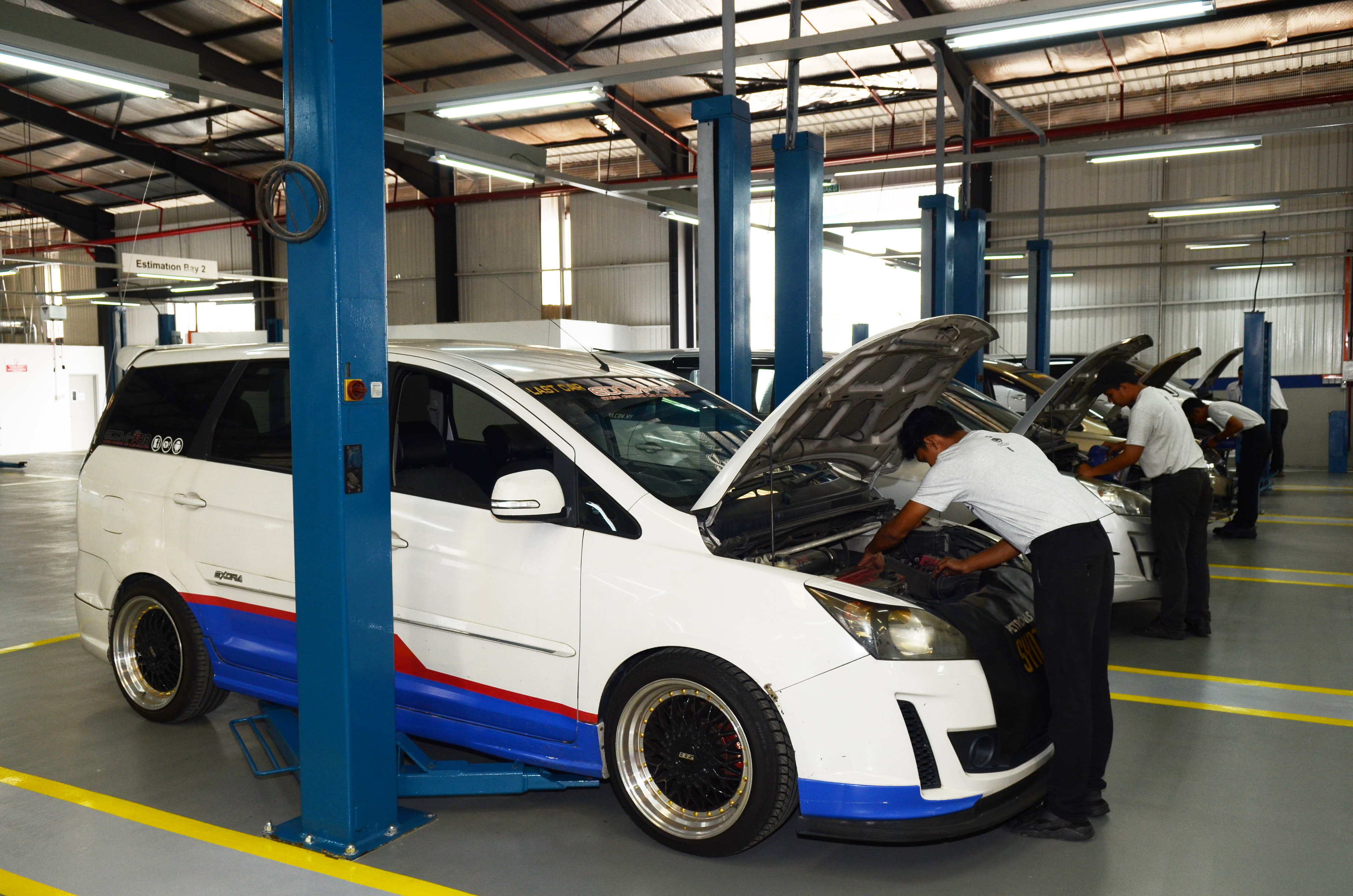 car-service-area-2