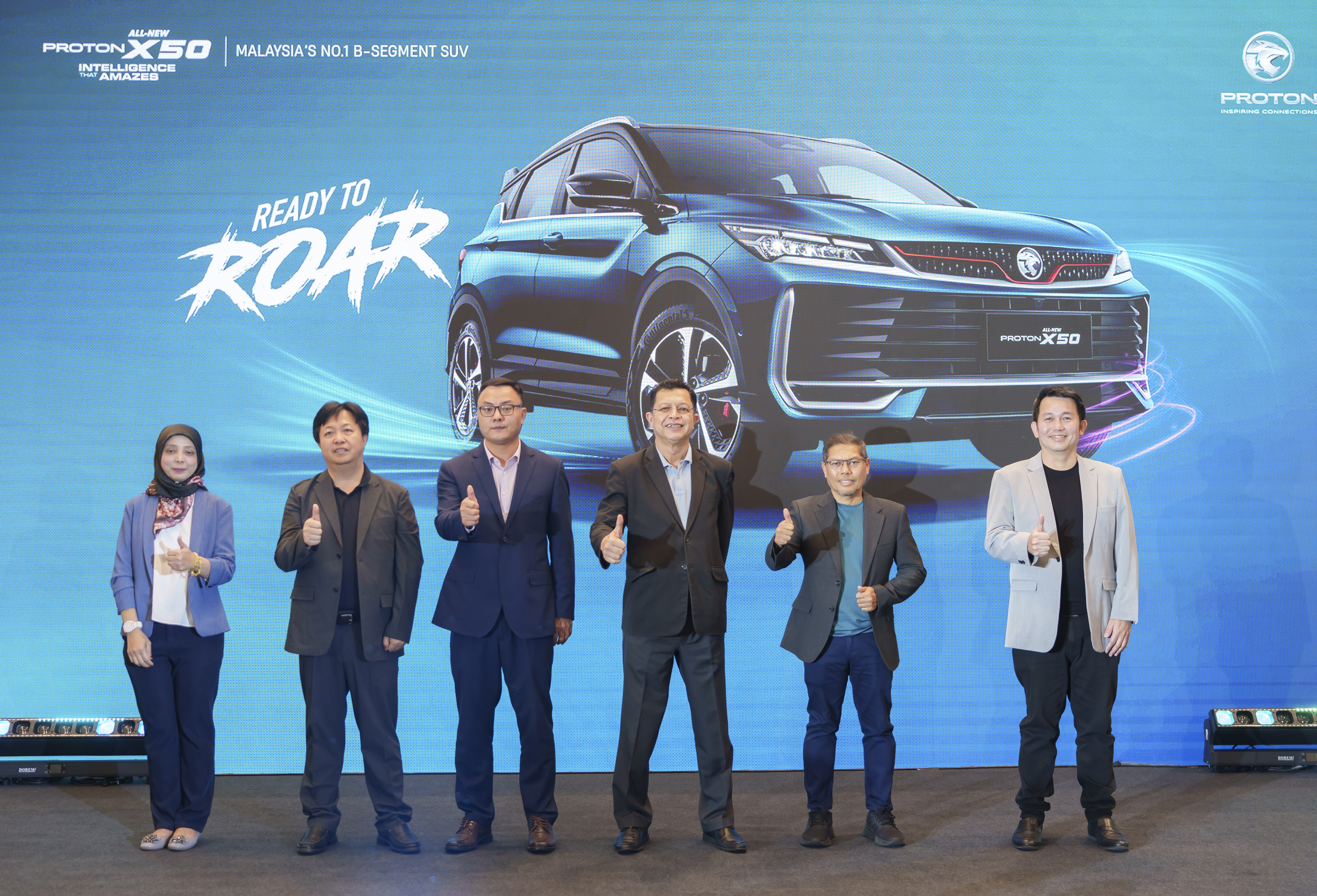 proton-top-management-group-photo-witnessed-the-all-new-proton-x50_s-open-for-booking-ceremony