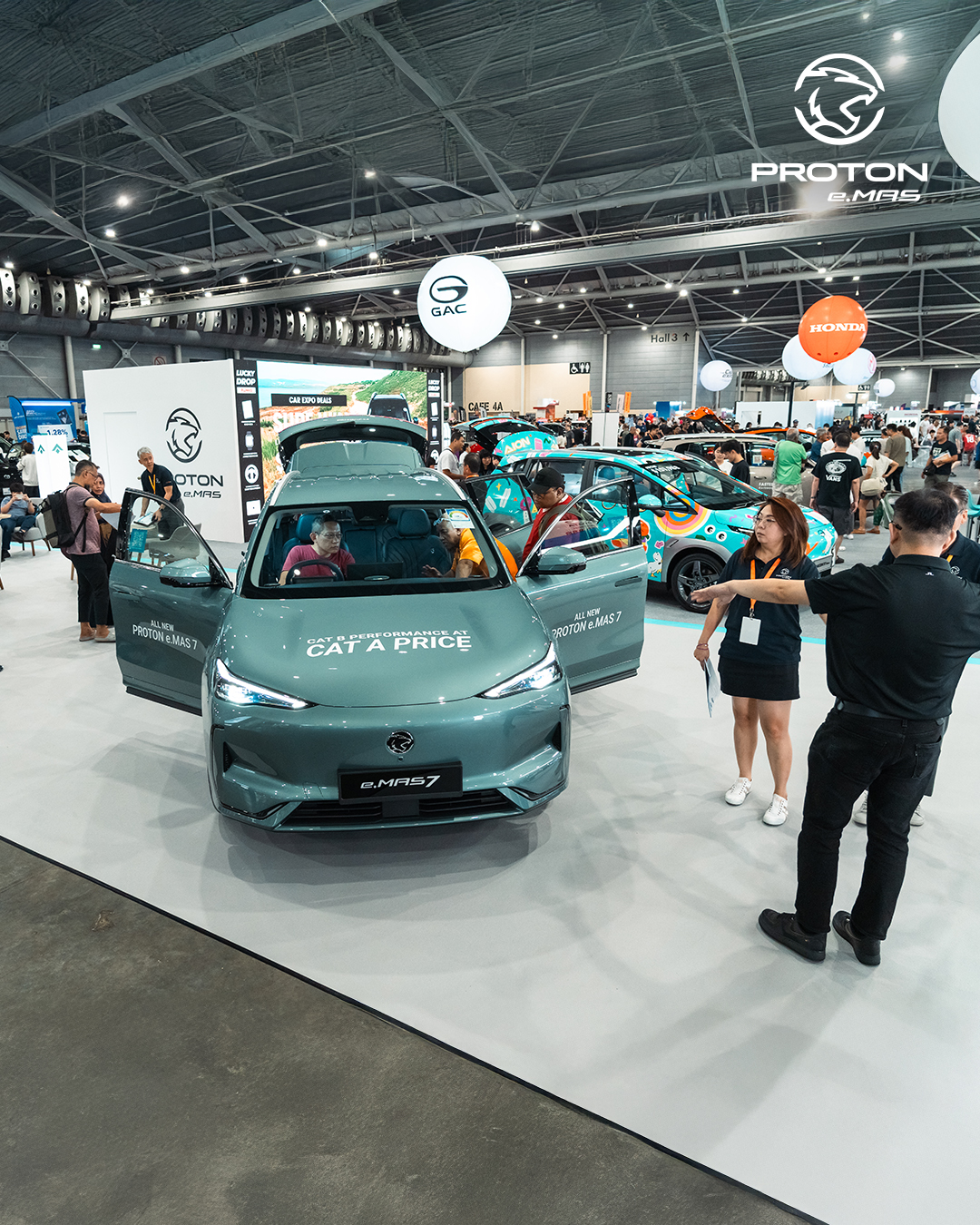 the-proton-emas-7-was-previewed-in-singapore-at-the-car-expo-during-the-first-weekend-of-may