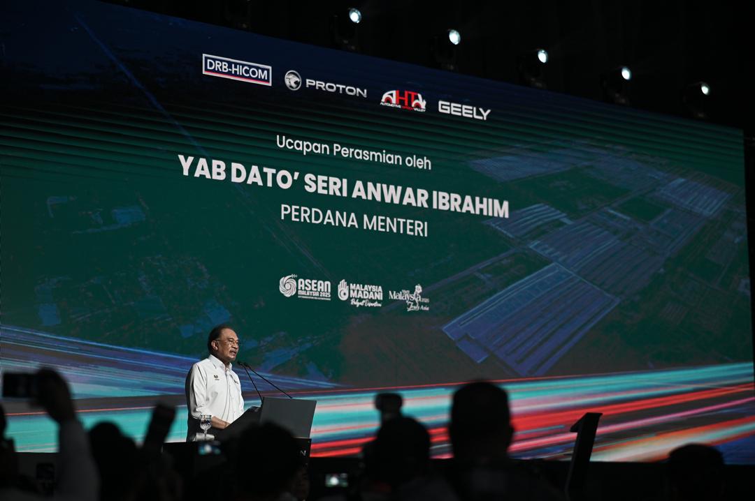 Prime Minister YAB Dato’ Seri Anwar Ibrahim Today Launched The First Assembly Plant Exclusive For Electric Vehicle (EV) Production In Malaysia At Proton Tanjung Malim