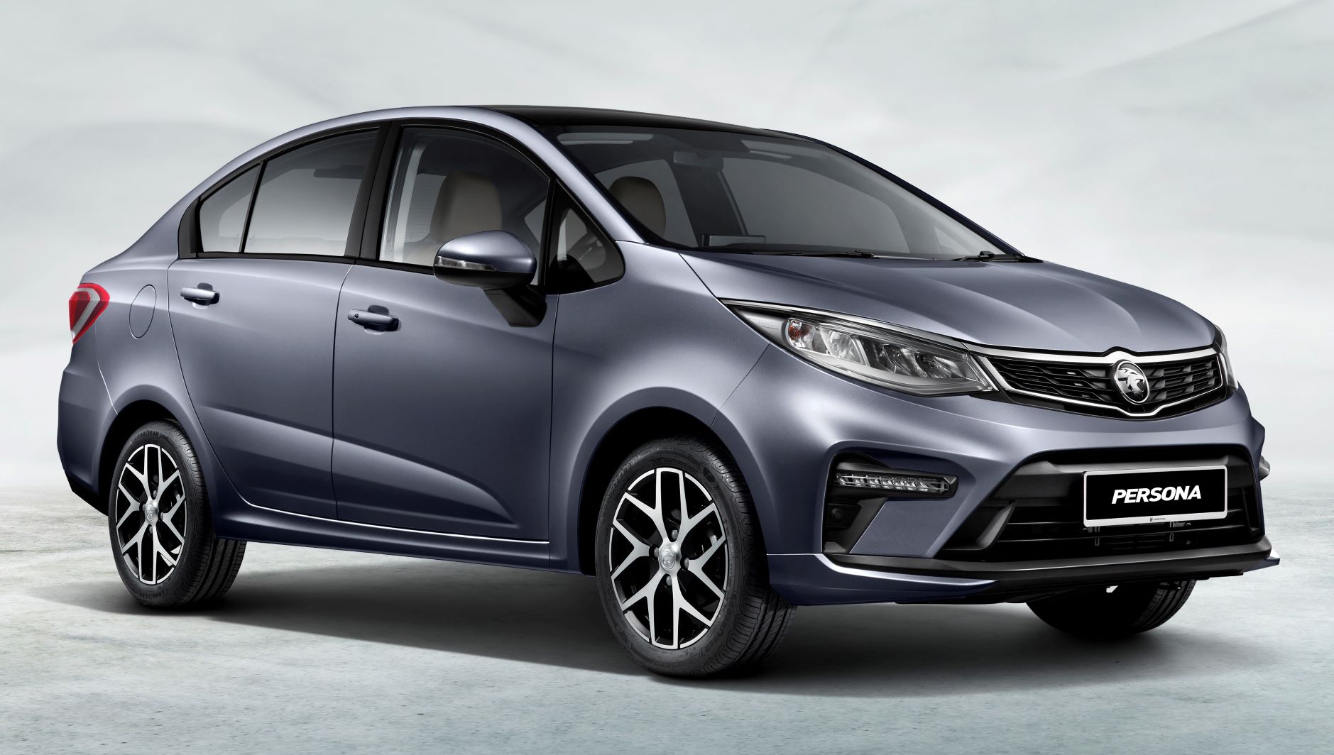 persona-premium--space-grey-quarter-front-right1