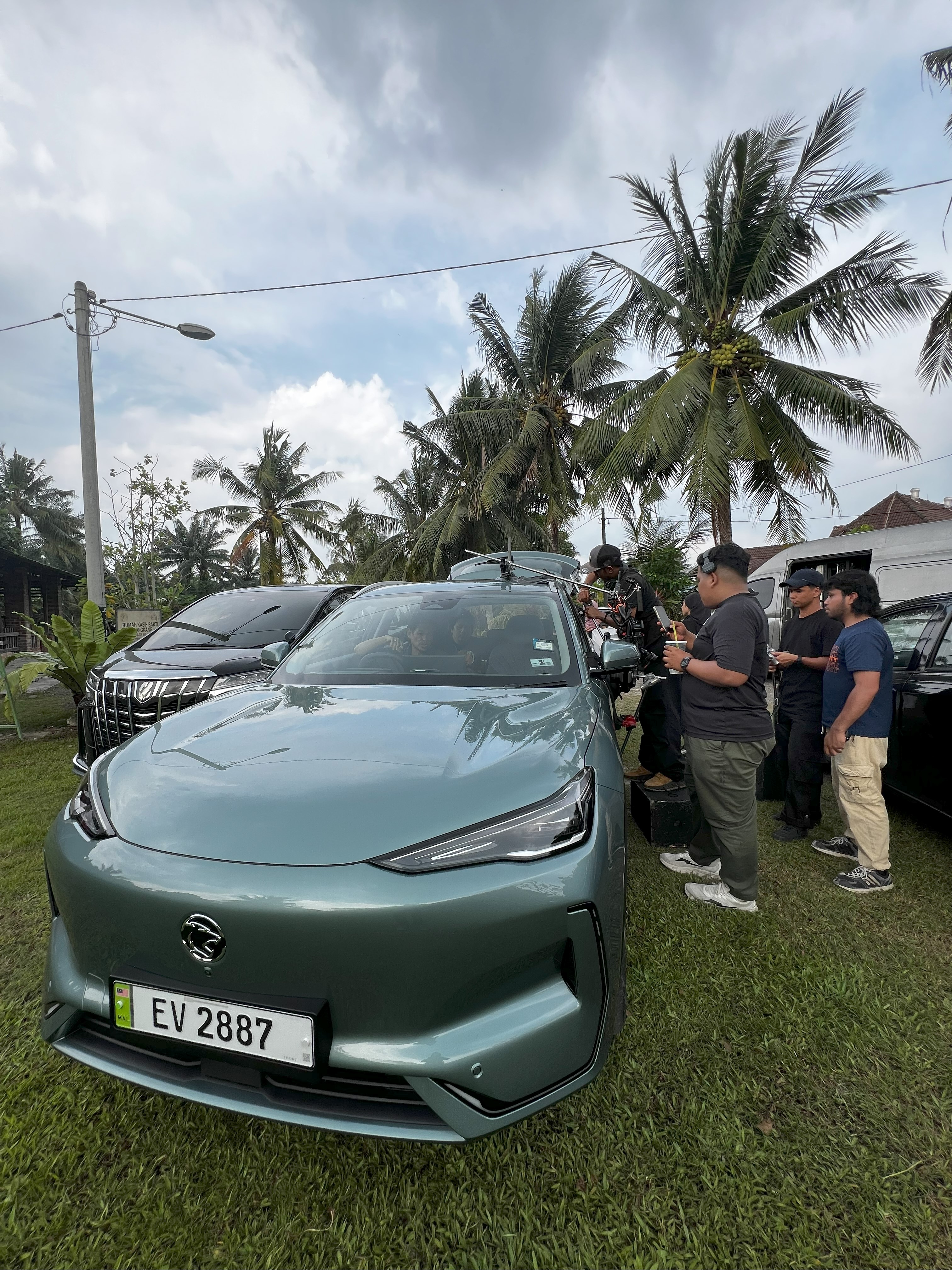 proton-emas-7-during-the-filming-process