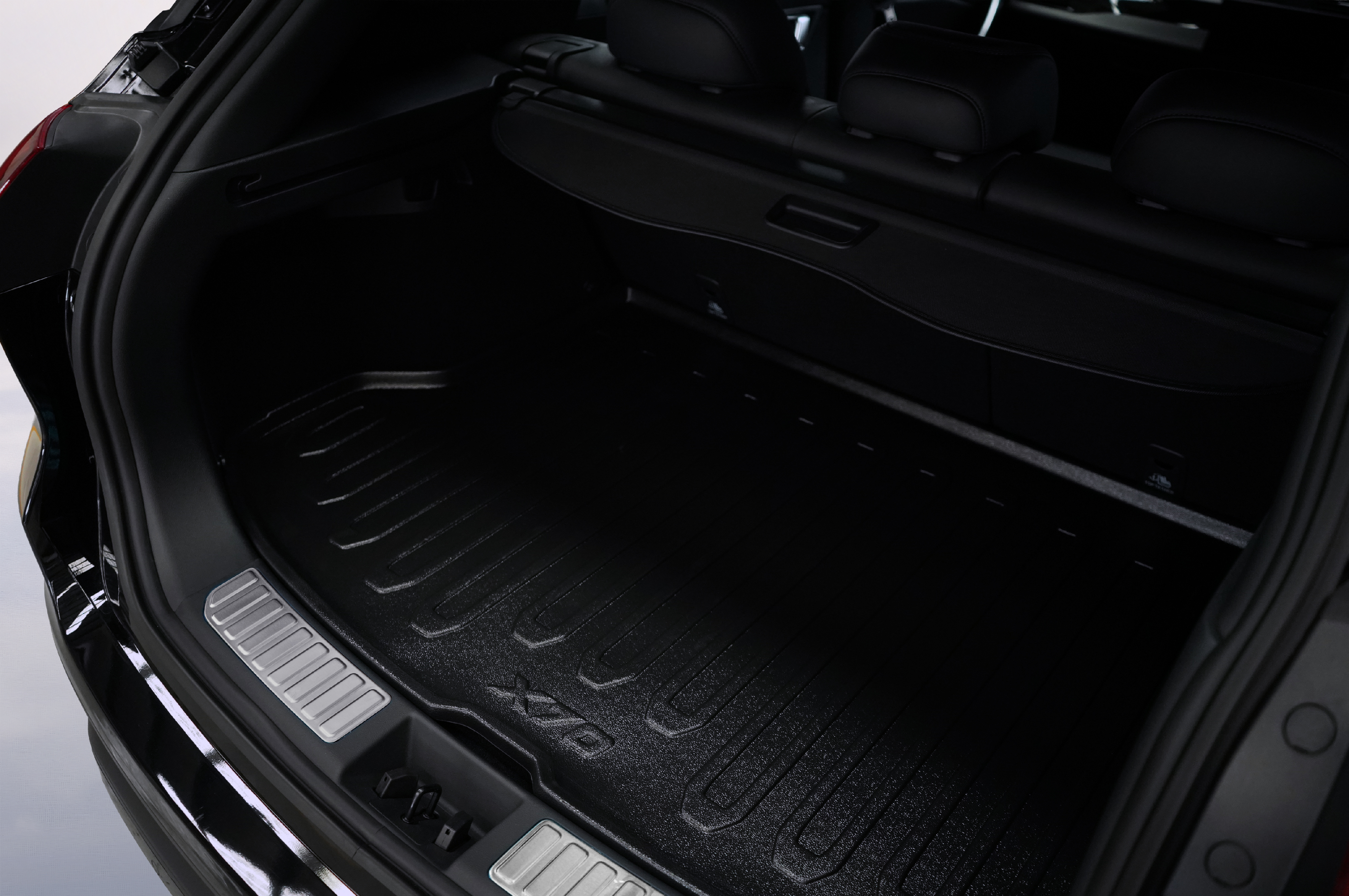 X70 SE Boot Tray.Jpg