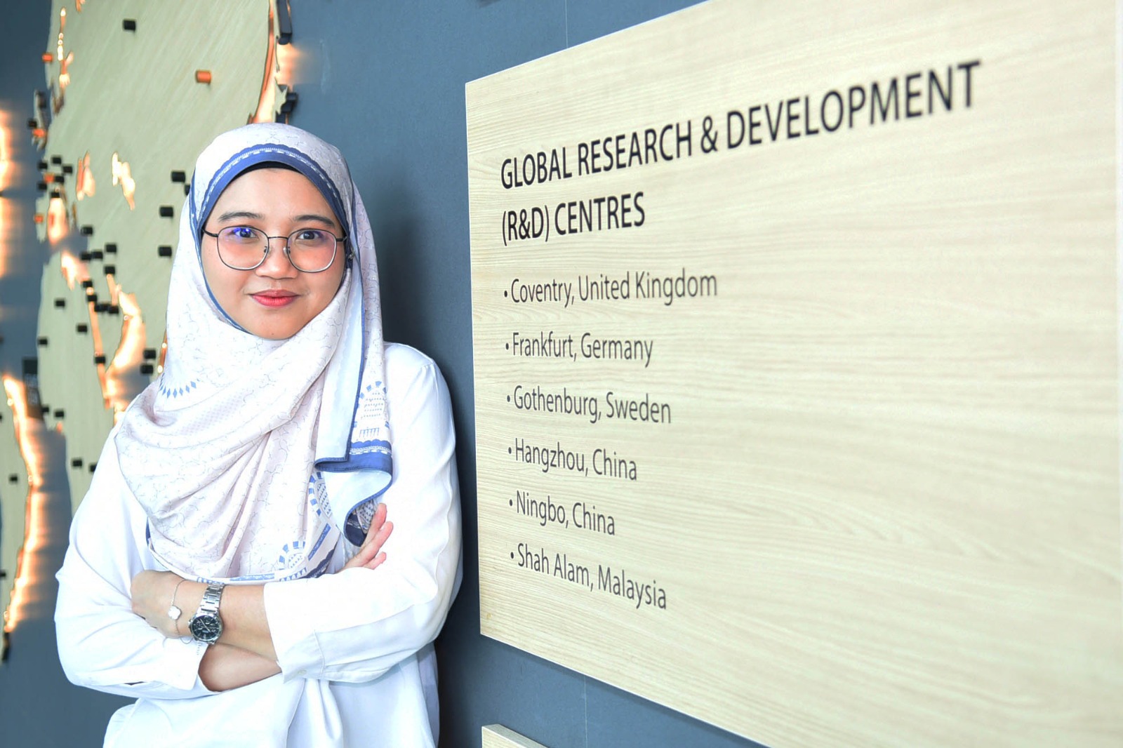 wan-fatin-nur-amira-binti-wan-rusli-senior-engineer-at-the-centre-noted-that-access-to-cutting-edge