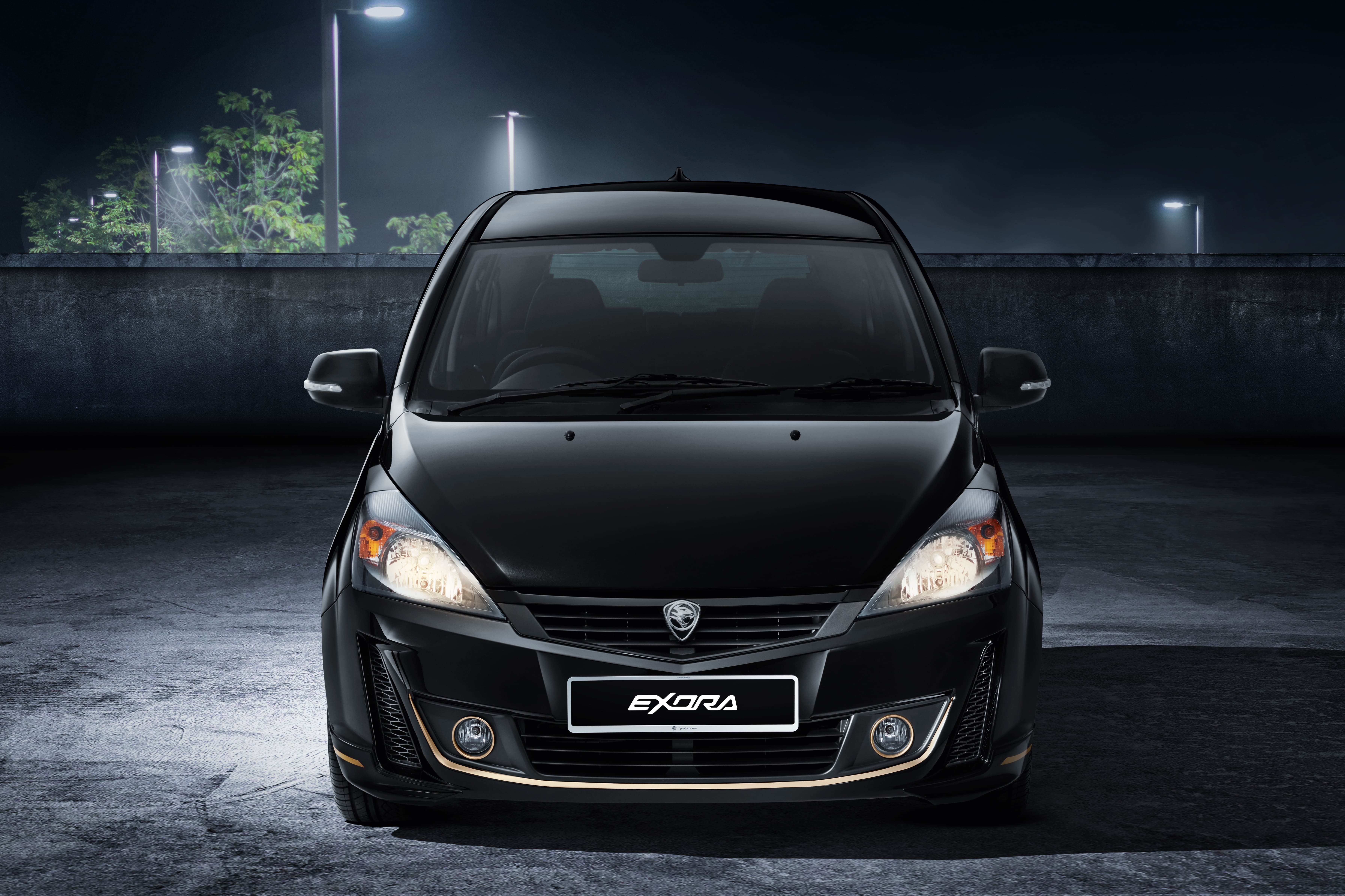exora-black-full-front-no-dvr-hires
