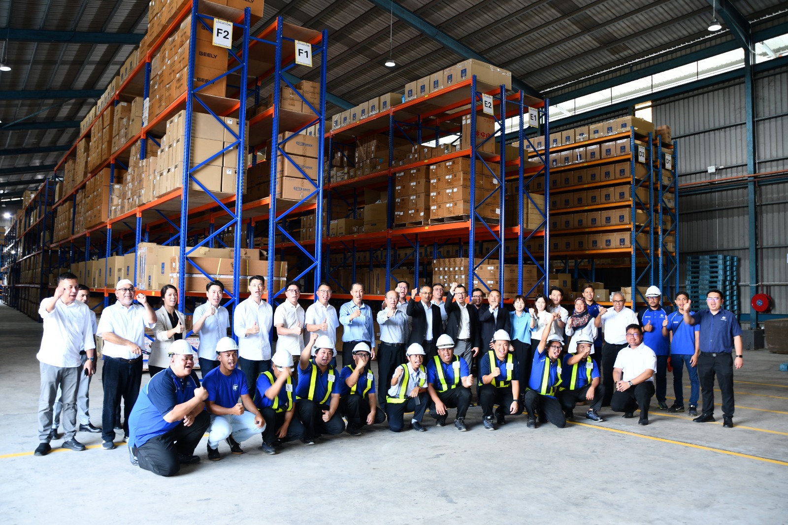 proton-guests-and-employees-at-the-launching-event