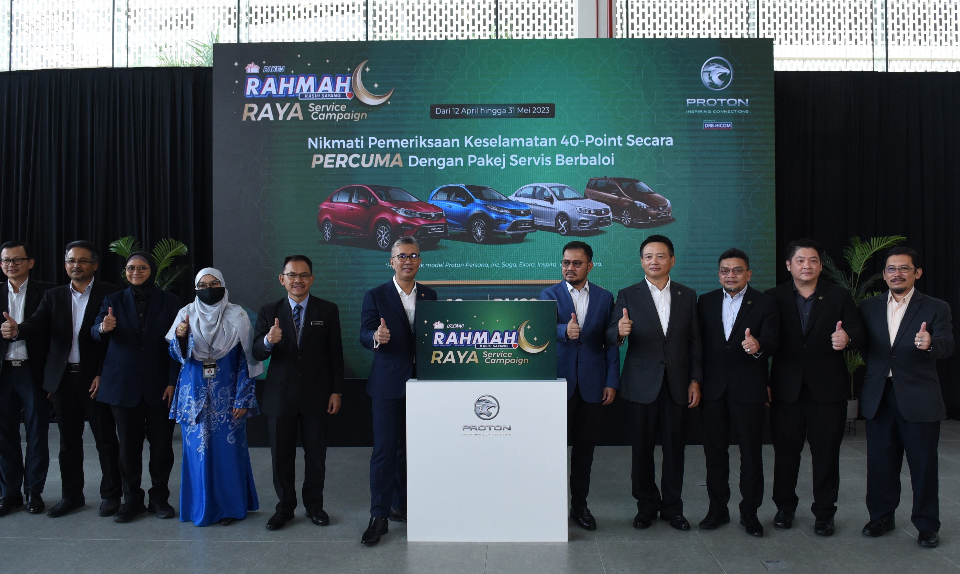 group-photos-of-proton-management-with-minister