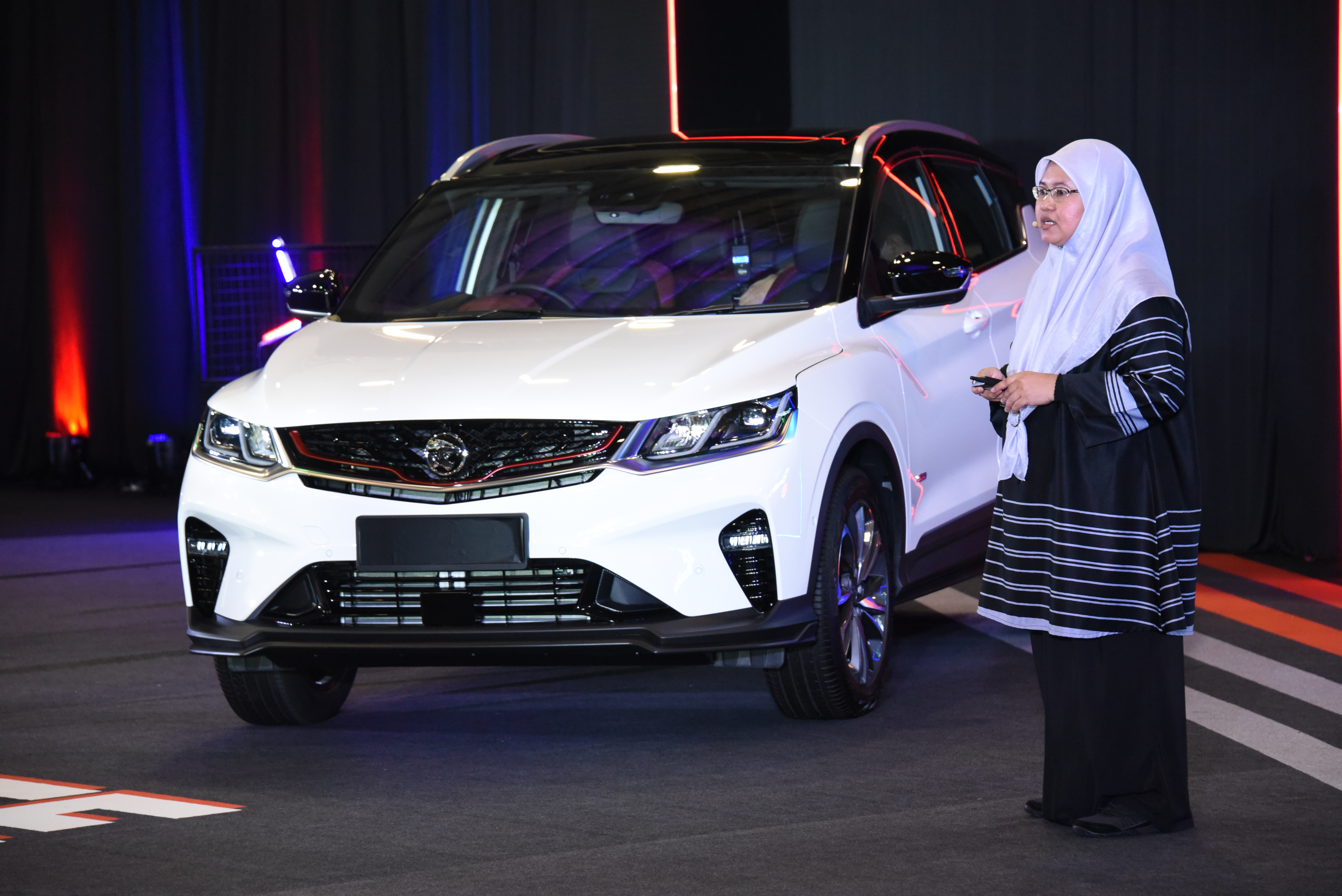 pn-nordiana-noordin-talks-about-the-enhancement-of-connectivity-features-of-x50