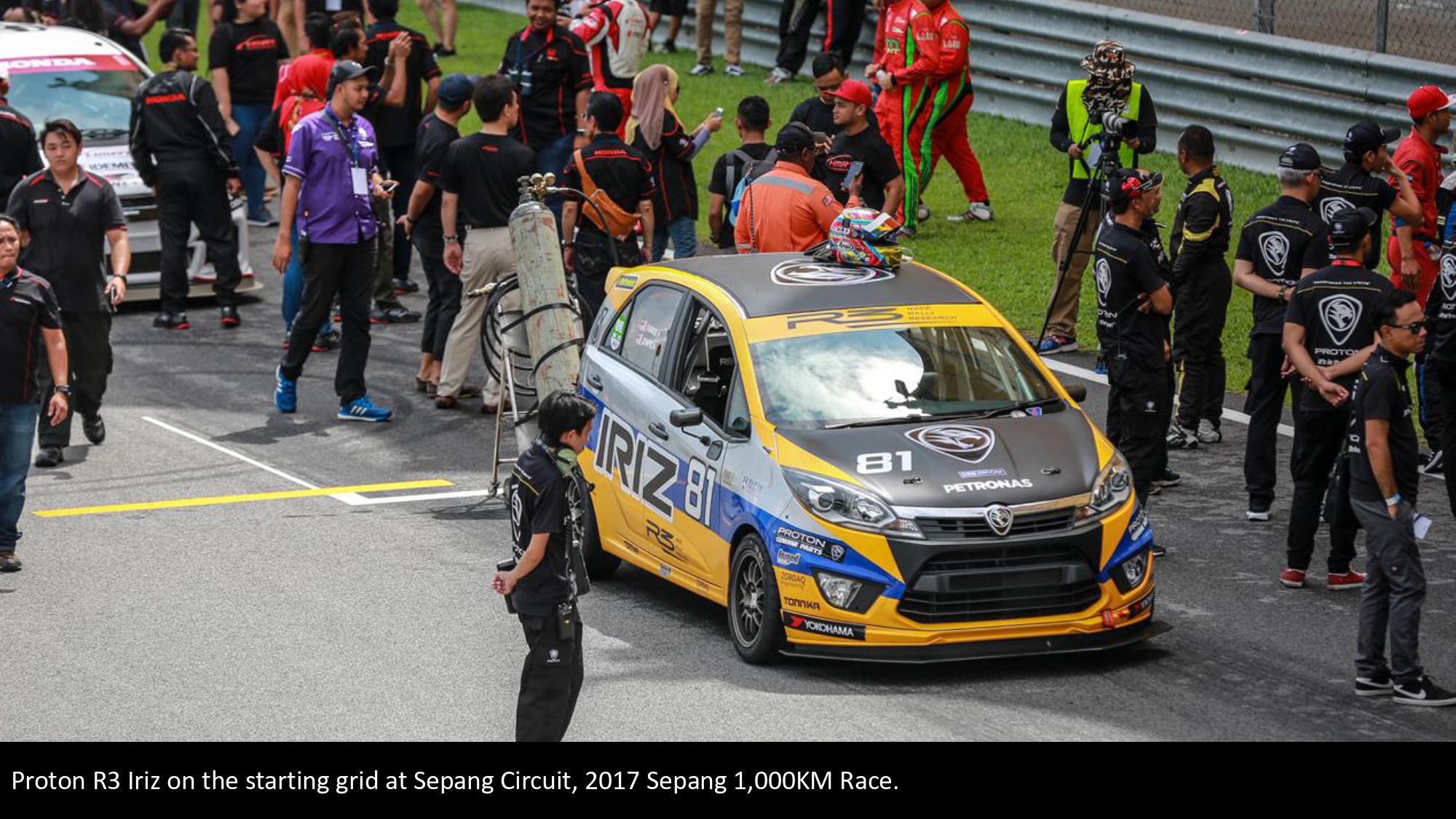 Motorsports Fanzone 03 B