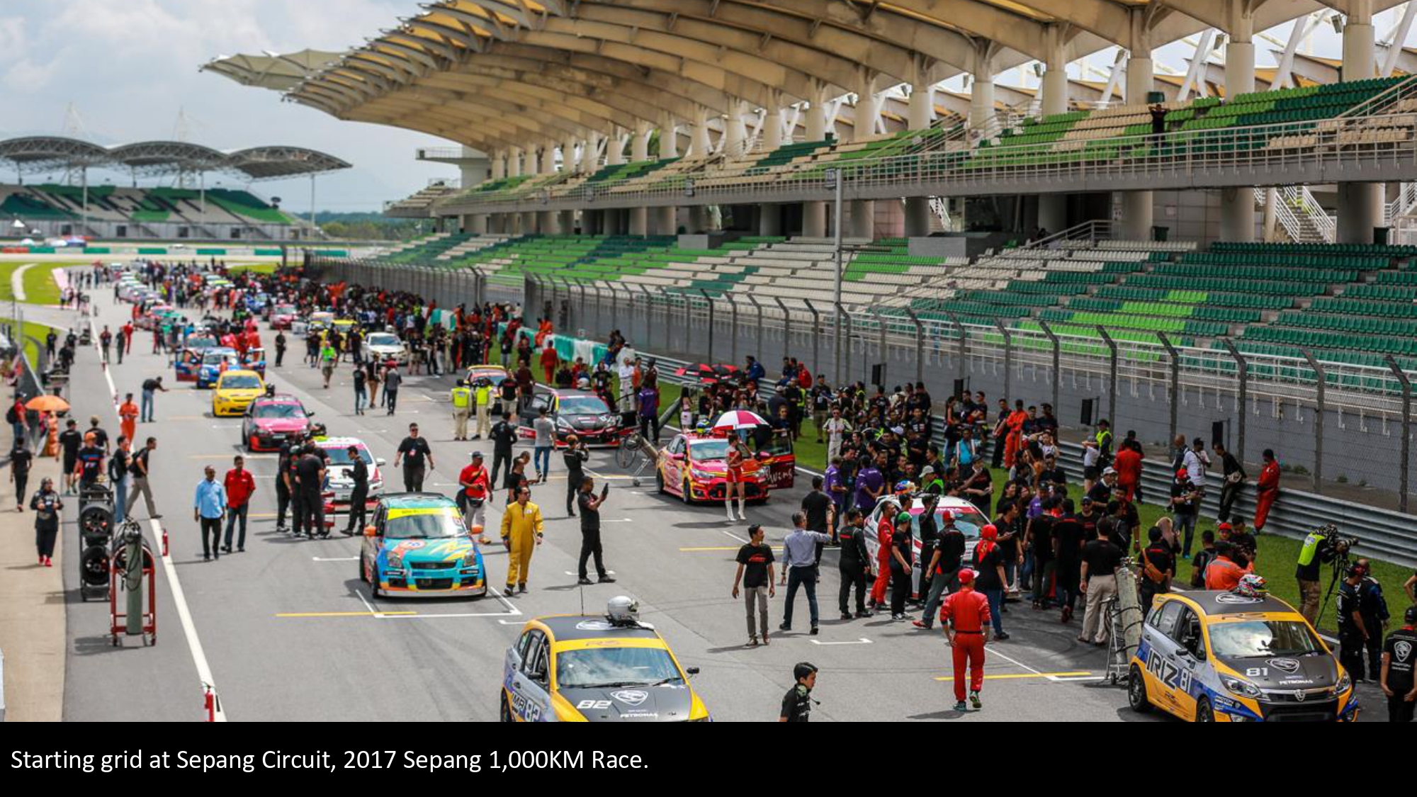 Motorsports Fanzone 02 B