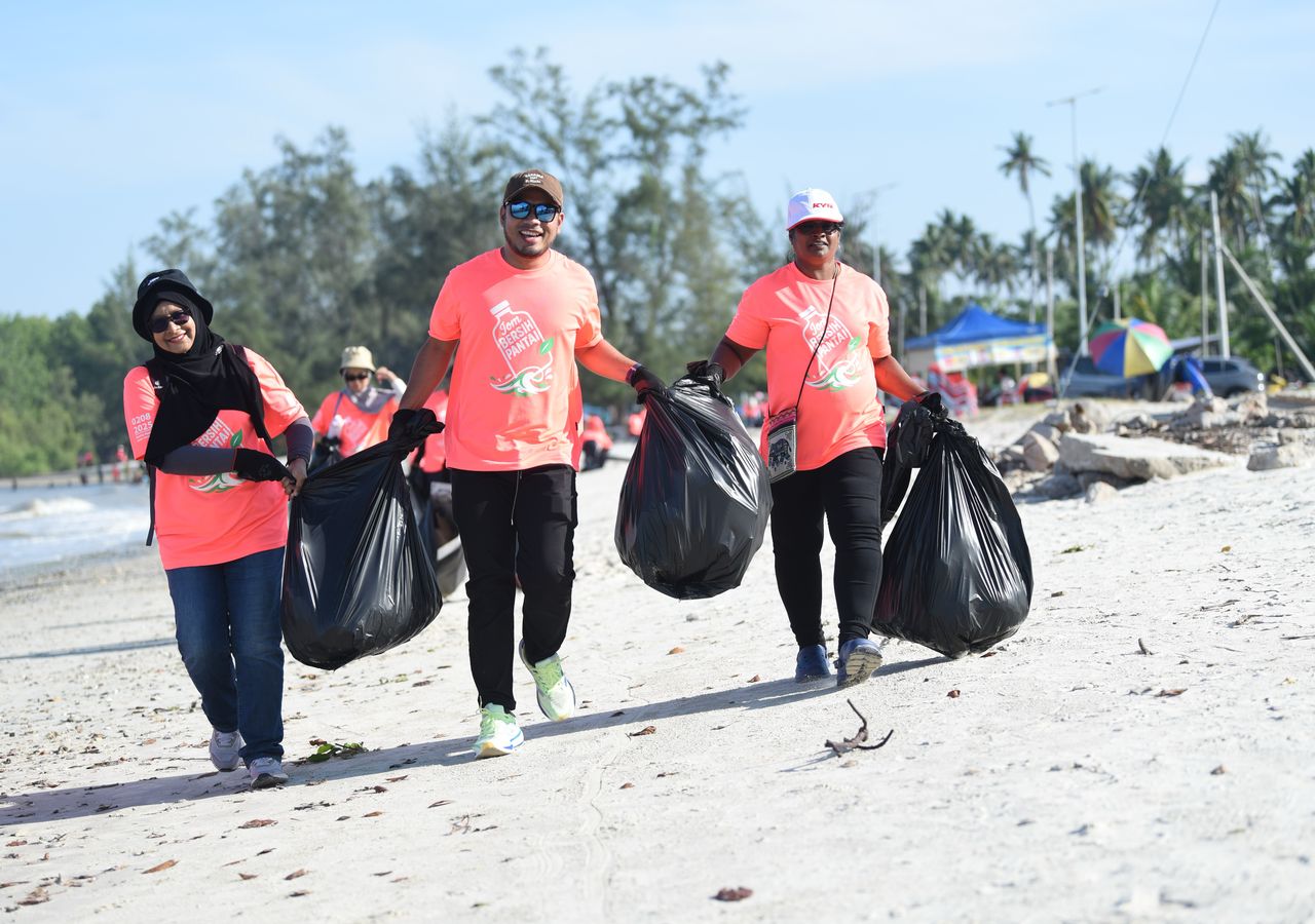 the-initiative-has-successfully-cleared-46827-kilograms-of-waste-consist-of-general-waste-large-item