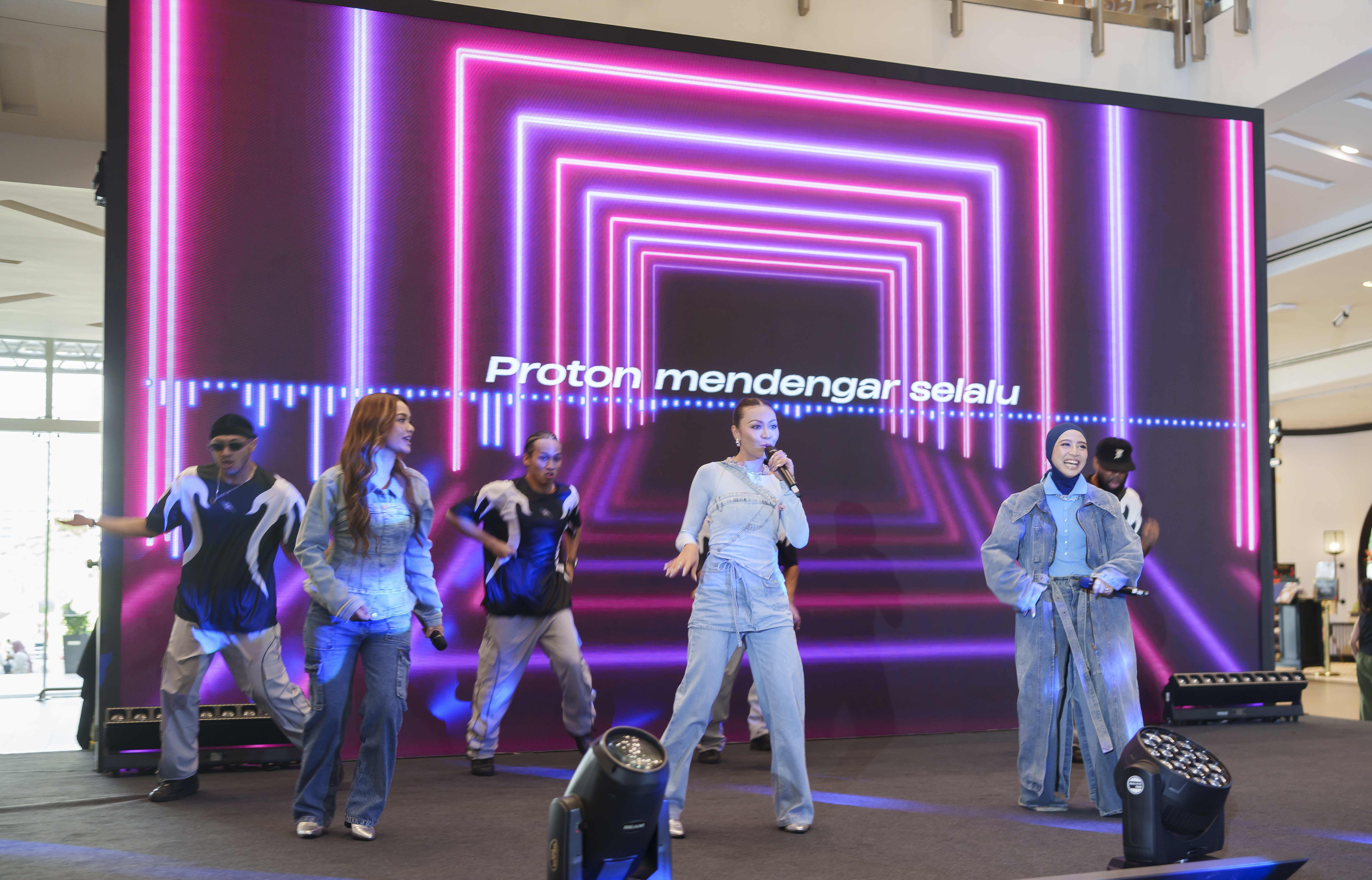 de-fam-performing-allnew-proton-x50-ready-set-roar