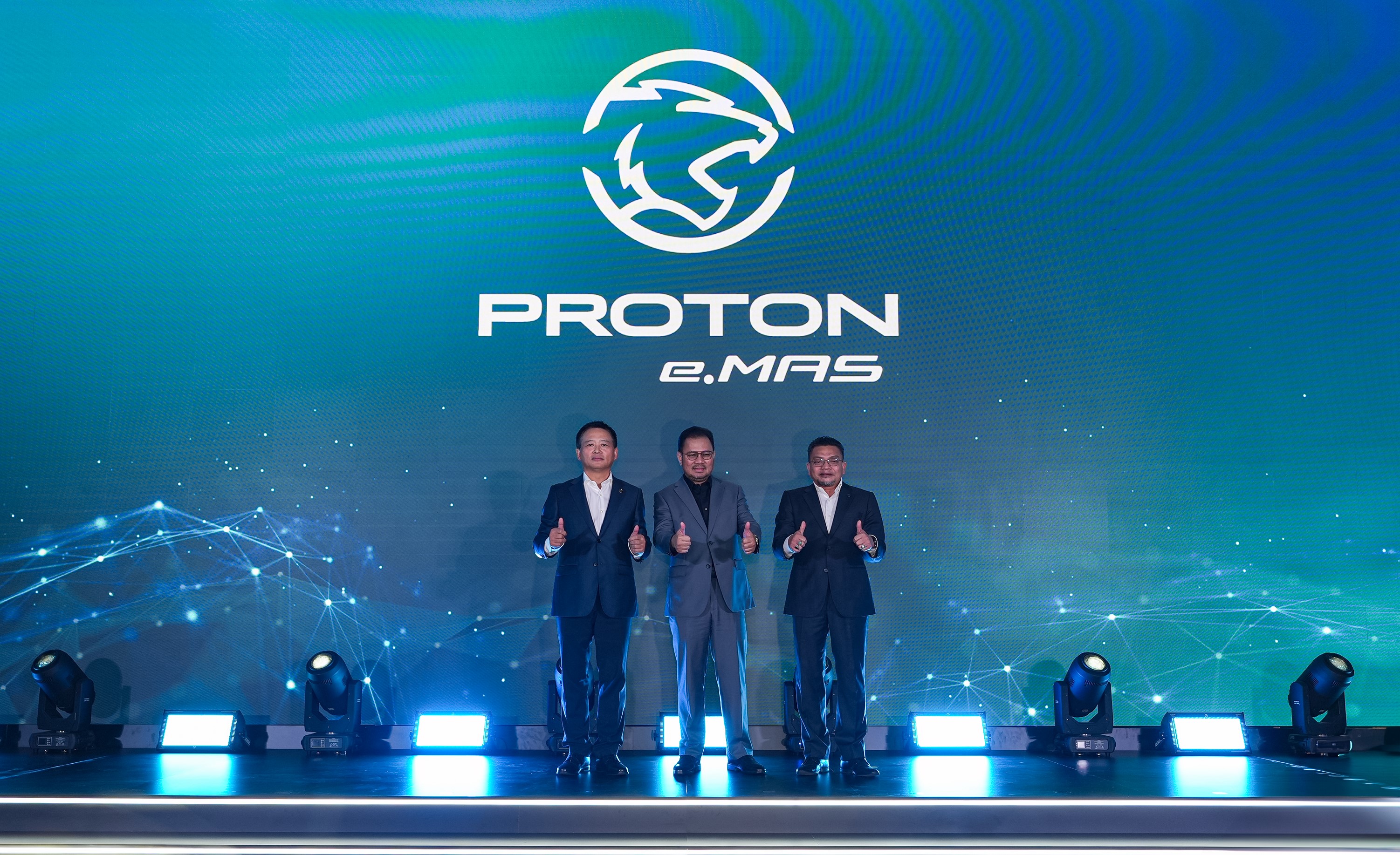 photo-1-from-lr-dr-li-chunrong-ceo-of-proton-tan-sri-syed-faisal-albar-group-managing-director-of-dr