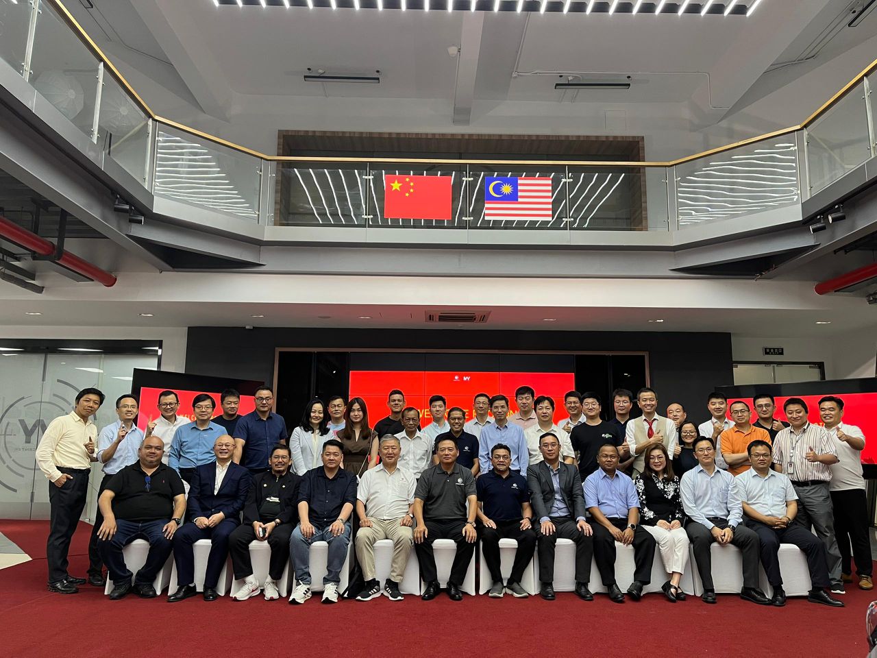 new-models-and-design-concepts-previewed-by-vendors-and-dealers