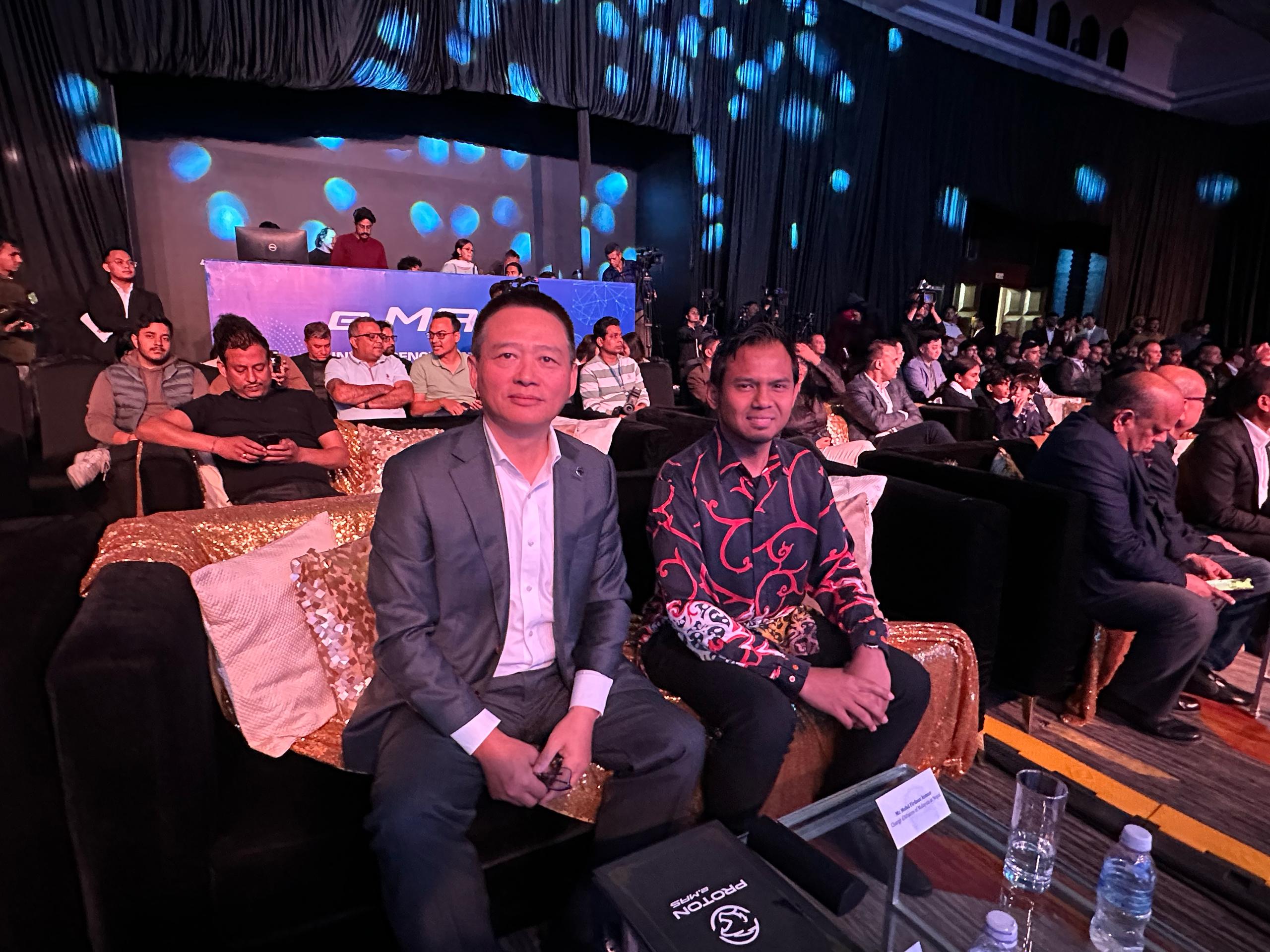 dr-li-chunrong-ceo-of-proton-and-mohammad-firdaus-azman-charg-d-affaires-of-malaysia-in-nepal